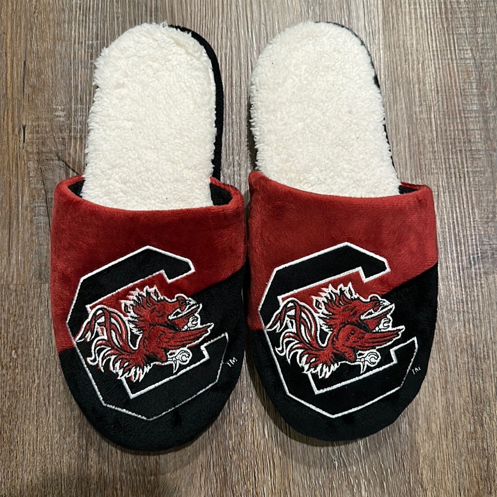 South Carolina Gamecocks house slipper . Never worn Men’s size 11-12. NWOT.